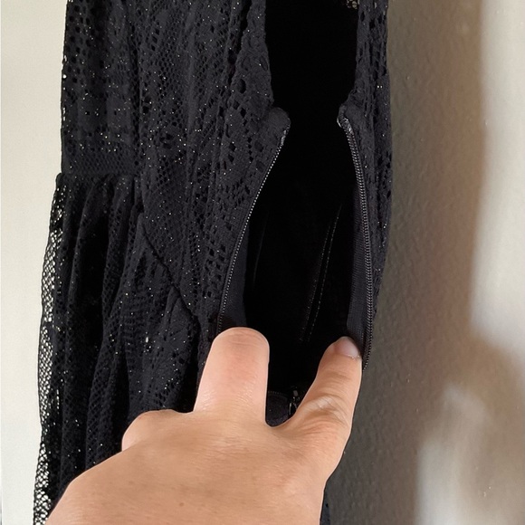 Free People Kristal Metallic Lace Fit and Flare Black Tank Mini Dress in Size 0 - Picture 5 of 12